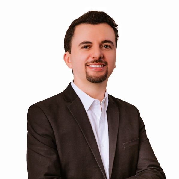 Alixandre Santana