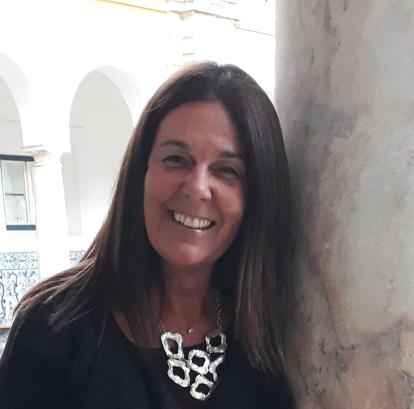 Profa. Dra. Maria Raquel Lucas